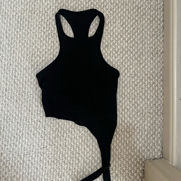ALO Yoga Alosoft Ribbed Revelation Tank Crop Top - Picture 3 of 6